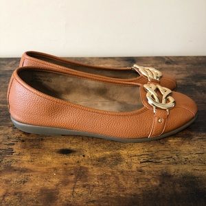 A2 Ballet Flats